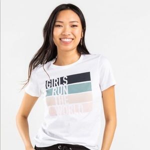 Awesome and casual T-shirt very comfy and trendy